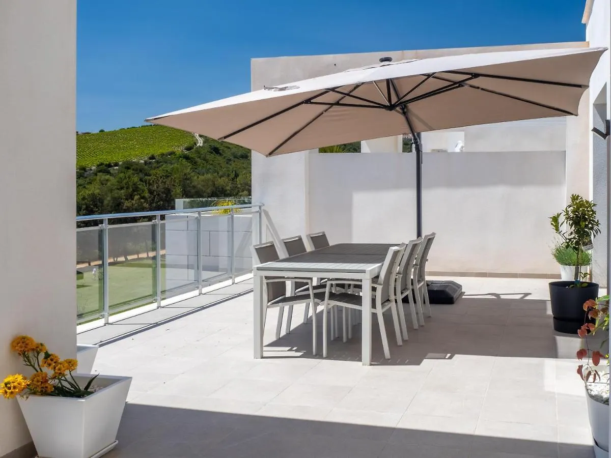 Casares Green 2365